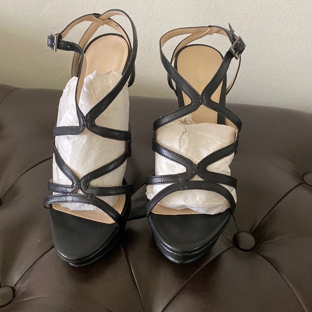 Pelle Moda Womens Shoe Size 8.5